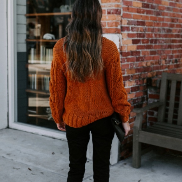 HILDA Cable Knit Sweater - Picture 3 of 8